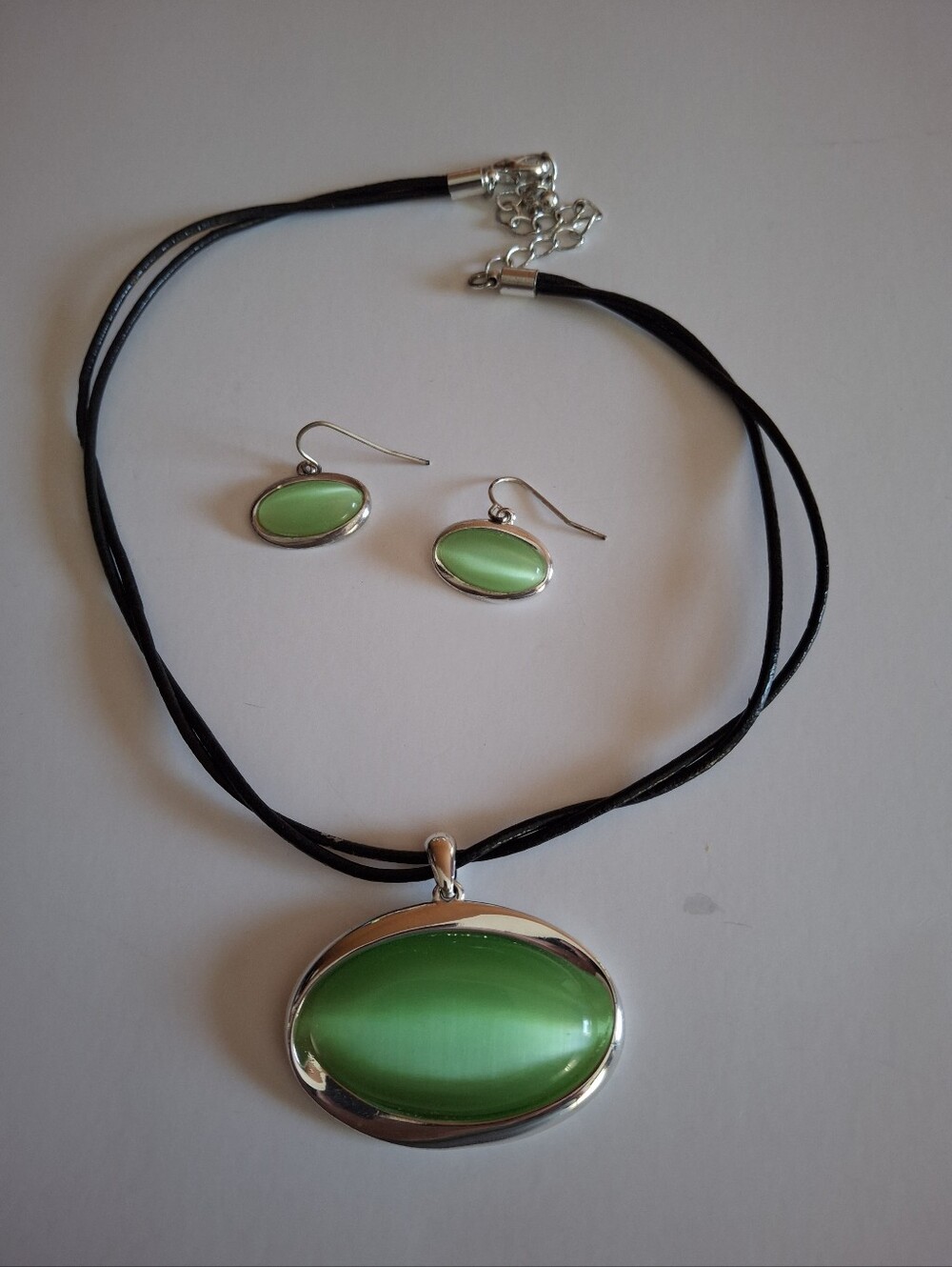 Green Oval Pendant Necklace and Earring Set - Women's Jewelry
